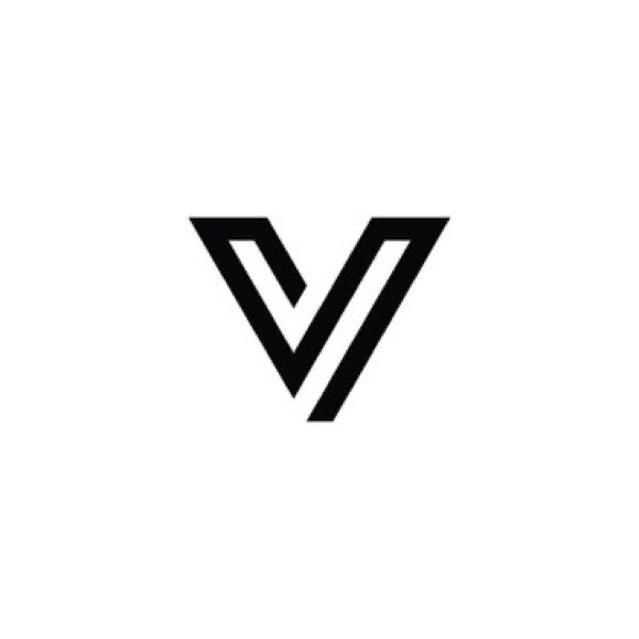Poshmark profile picture for @vanishing